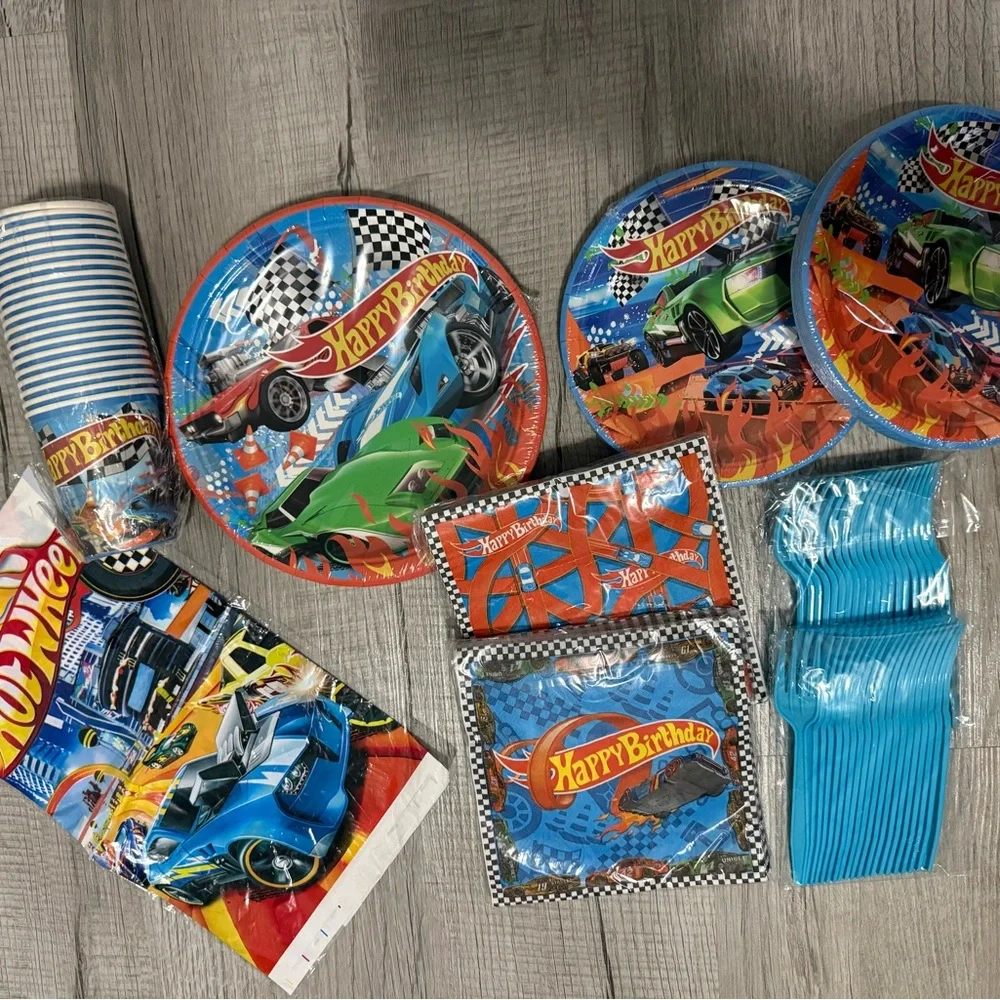 Hot Wheels Racing Cars Party Plates & Cups Set - Blue/Green